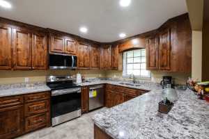 1001 Henderson Dr (4)