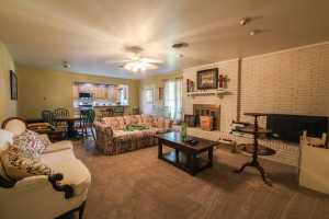 1001 Henderson Dr (5)