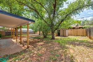 2215 Dartmouth Dr (28)