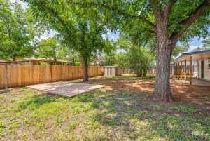 2215 Dartmouth Dr (32)