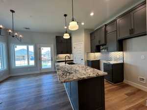 3606 Grandview Dr (7)