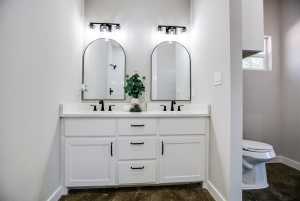 301 Washington Dr (14)