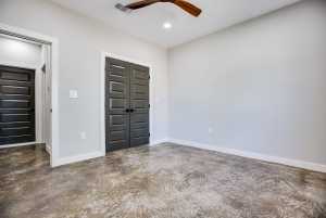 301 Washington Dr (16)