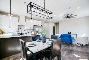 301 Washington Dr (7)