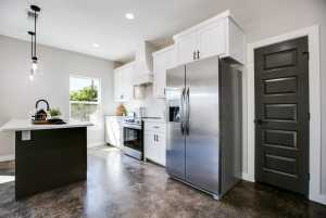 301 Washington Dr (8)