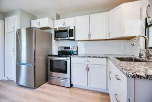319 N Howard St (12)