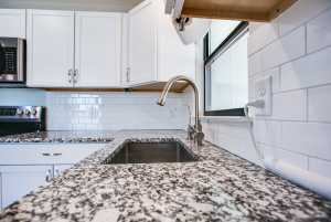 319 N Howard St (15)