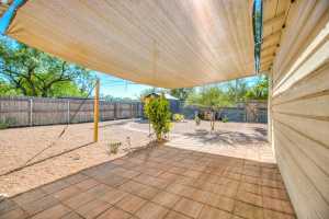 319 N Howard St (16)