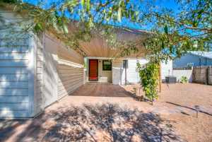 319 N Howard St (4)
