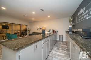 940 W 14th St (11)