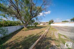 940 W 14th St (25)