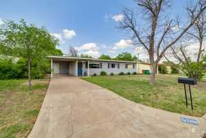 2406 Glenwood Dr (2)