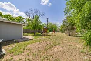 2406 Glenwood Dr (20)