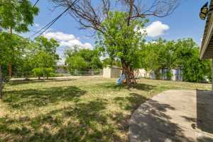 2406 Glenwood Dr (24)