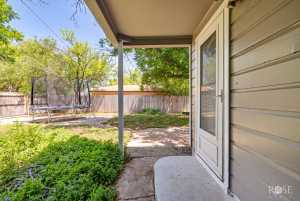 1951 W Twohig Ave (22)