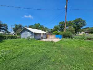 1011 Crockett St (15)