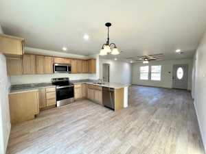 2009 Hudson St (4)