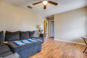 1518 Preusser St (7)