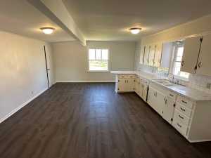 2540 W Harris Ave (12)