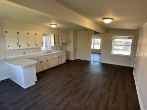 2540 W Harris Ave (13)