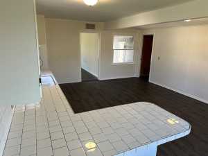 2540 W Harris Ave (14)