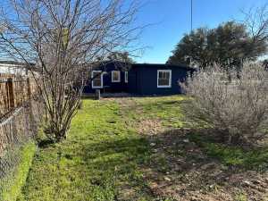2540 W Harris Ave (17)