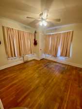 925 E 40th St (11)