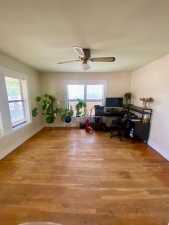 925 E 40th St (9)