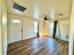 2817 N Irving St (5)