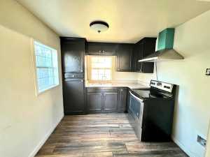 2817 N Irving St (6)