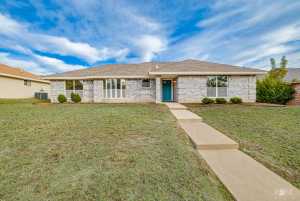 3418 Valleyview Blvd