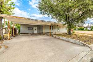 1101 S Crockett St (3)