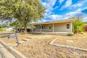 1101 S Crockett St (4)