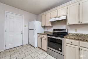 110 Crestwood Dr (12)