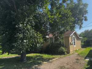 2811 N Irving St (2)