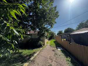 2811 N Irving St (3)