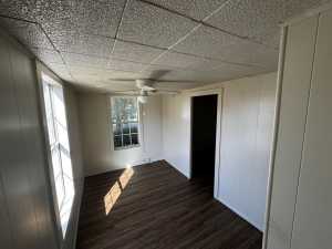 2811 N Irving St (8)