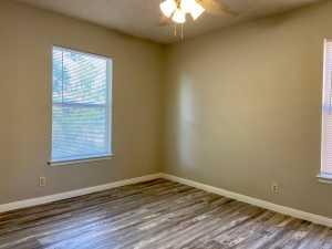 217 E 23rd St (11)