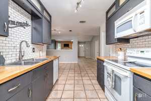 3218 Guadalupe St (12)