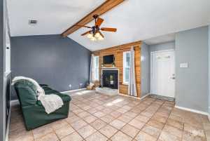 3218 Guadalupe St (7)