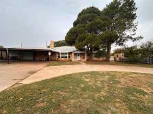 8429 Petunia Ave (3)