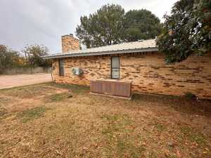 8429 Petunia Ave (6)