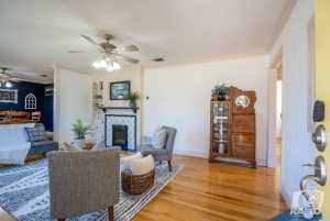 322 S Madison St (11)