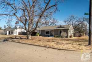 322 S Madison St (4)