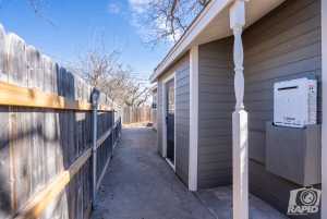 322 S Madison St (61)