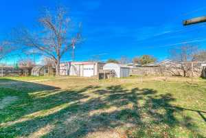 718 E 45th St (27)