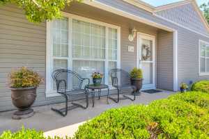 214 N Adams St (12)