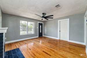 715 N Jackson St (10)