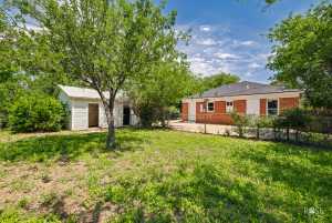 715 N Jackson St (27)