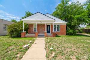 715 N Jackson St (4)